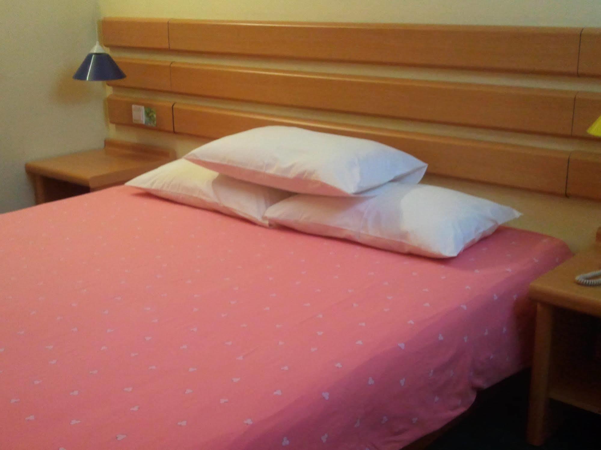 Home Inn Γκουανγκζού Εξωτερικό φωτογραφία