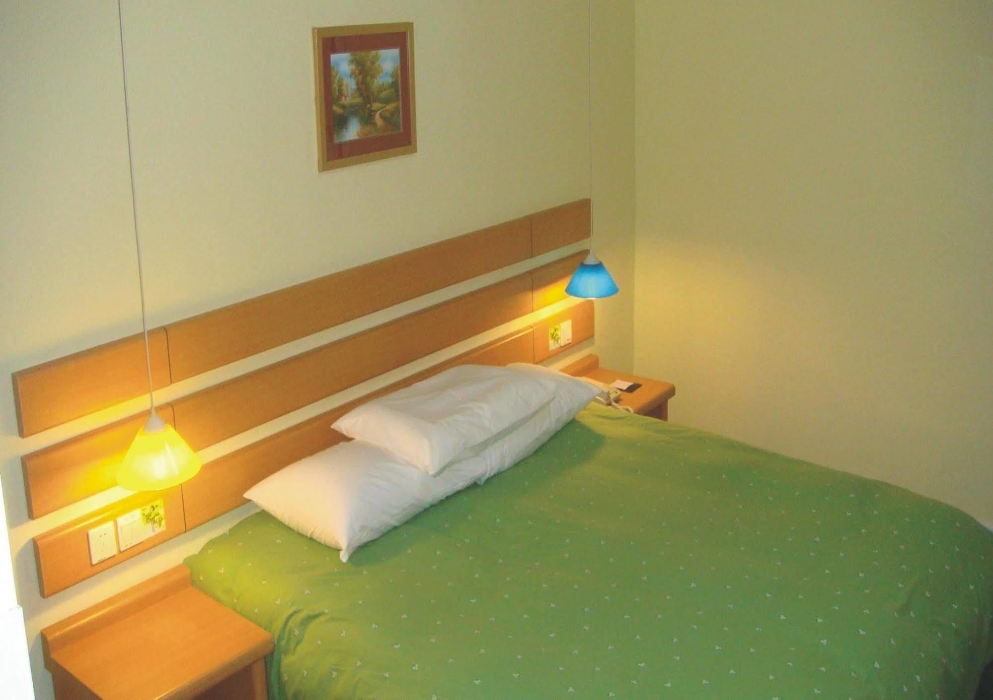 Home Inn Γκουανγκζού Εξωτερικό φωτογραφία