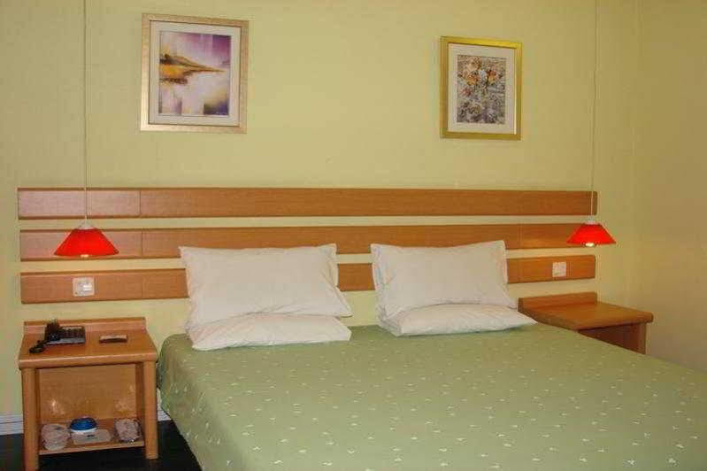 Home Inn Γκουανγκζού Εξωτερικό φωτογραφία